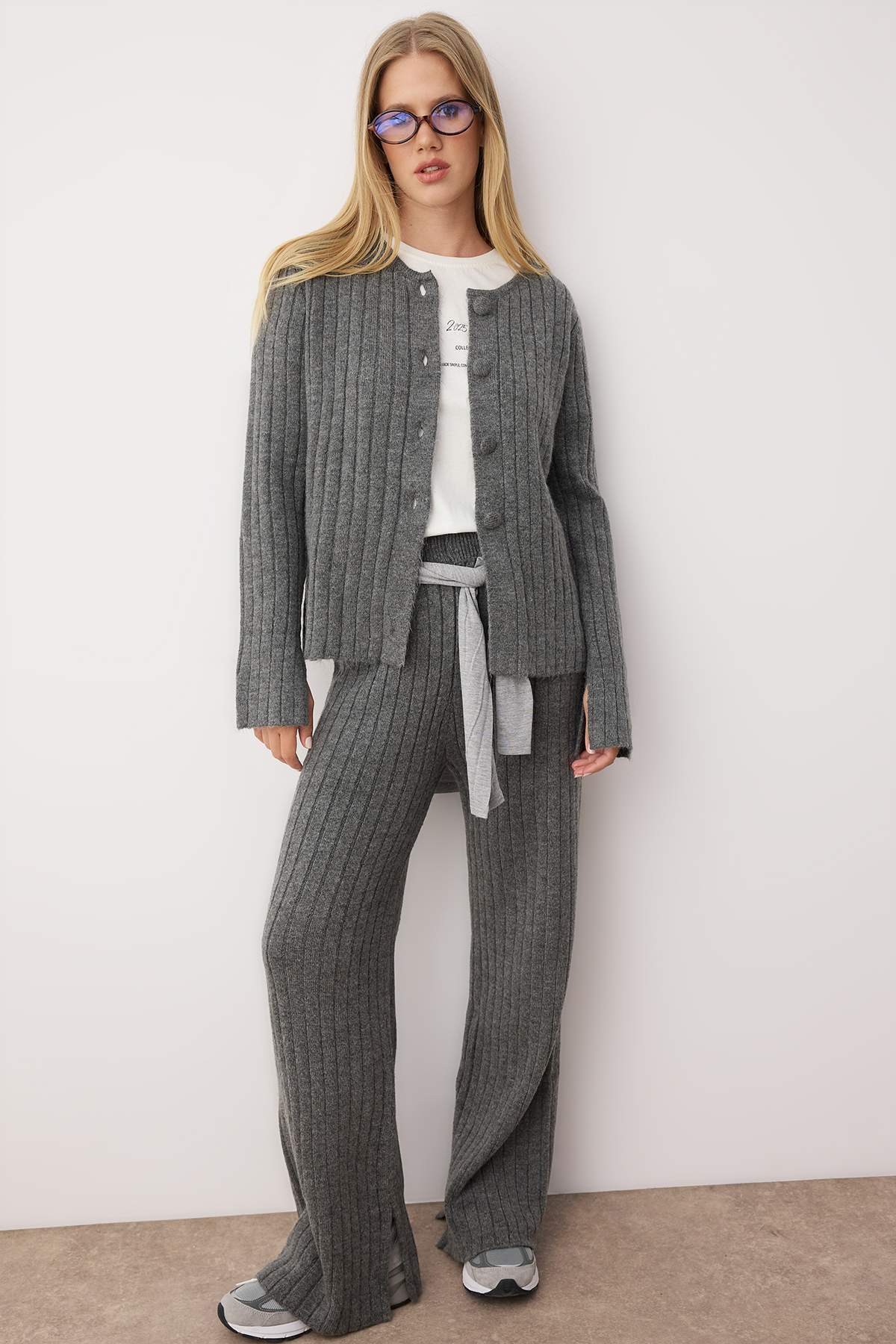 Pantalone TWOAW26AU00004 - siva
