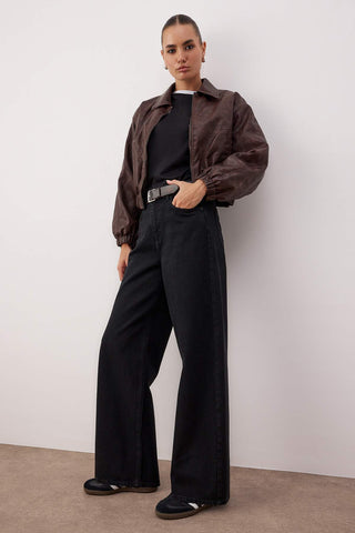 Farmerke TWOAW26JE00265 - crna