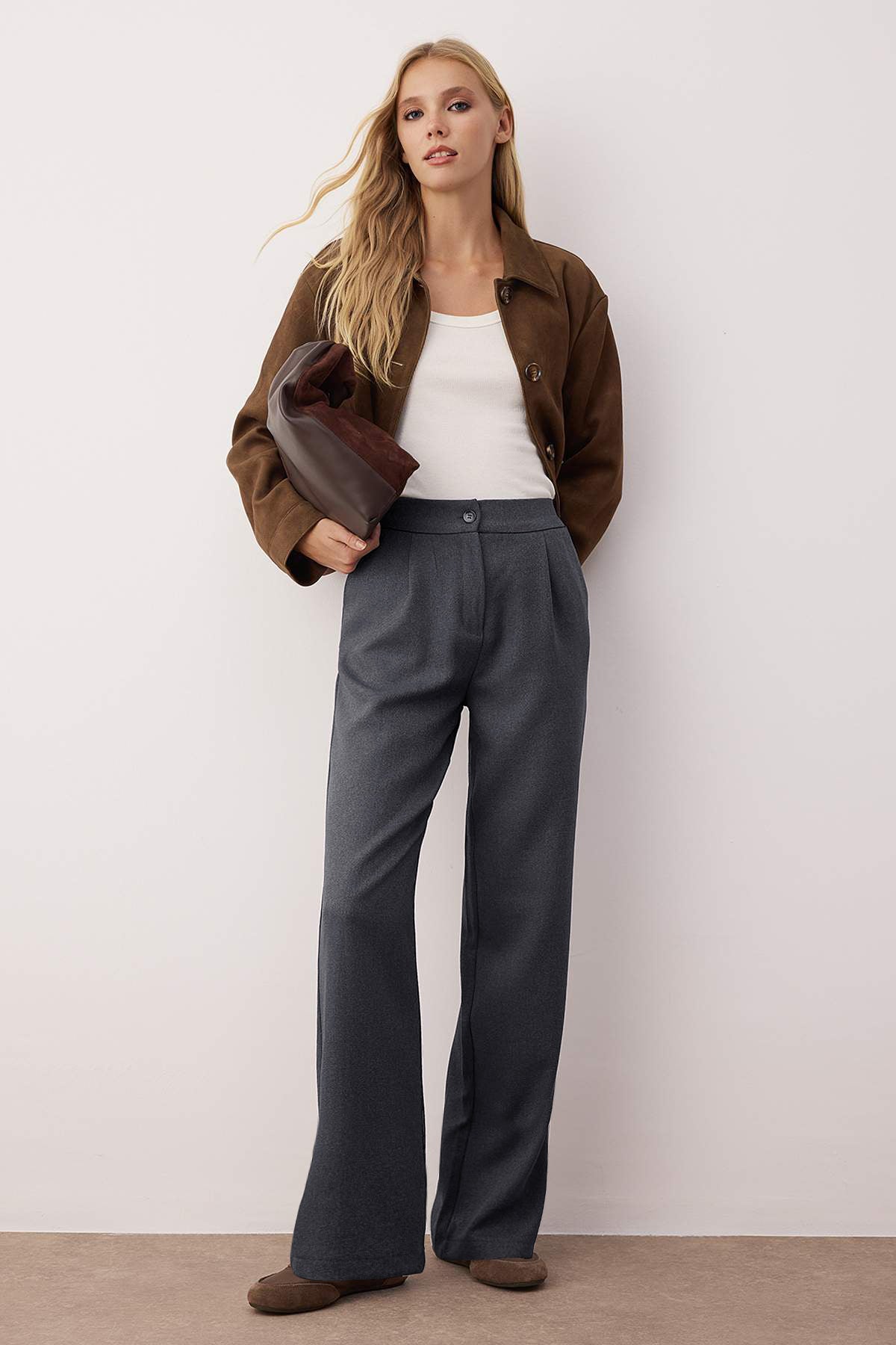 Pantalone TWOAW22PL0321 - siva [djesi-src-162f59464fac9692942e689ceb3fd405bed812ea0609406d2fd878c649714f3b]