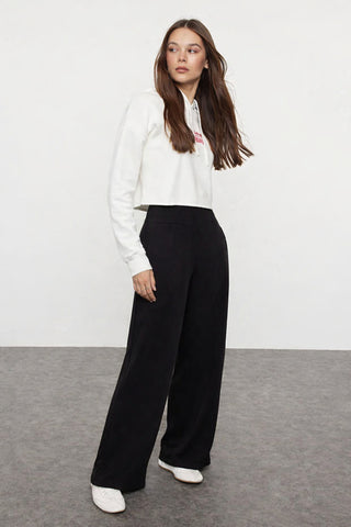Pantalone TWOAW25PL00026 - crna [djesi-src-241e15b6d6f9226d5db35df5313c9621413b14915ce191755f9d4a53c44777fe]