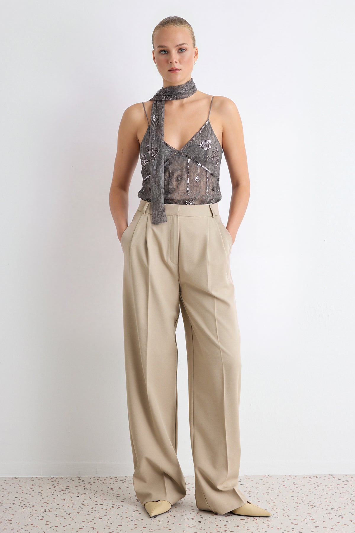 Pantalone TPRAW23PL00016 - kamen [djesi-src-871b98fa63a123fc7cc076d54885d27a2e358948055cd7678c5b1ec96c75b6f5]
