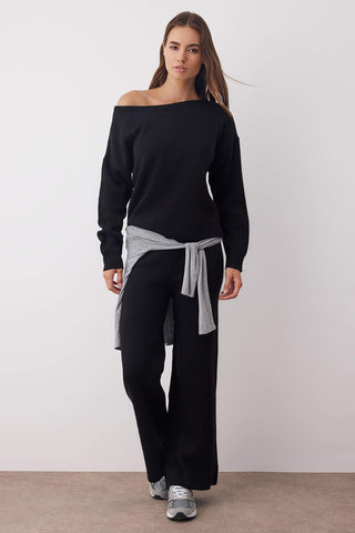 Pantalone TWOAW26AU00043 - crna
