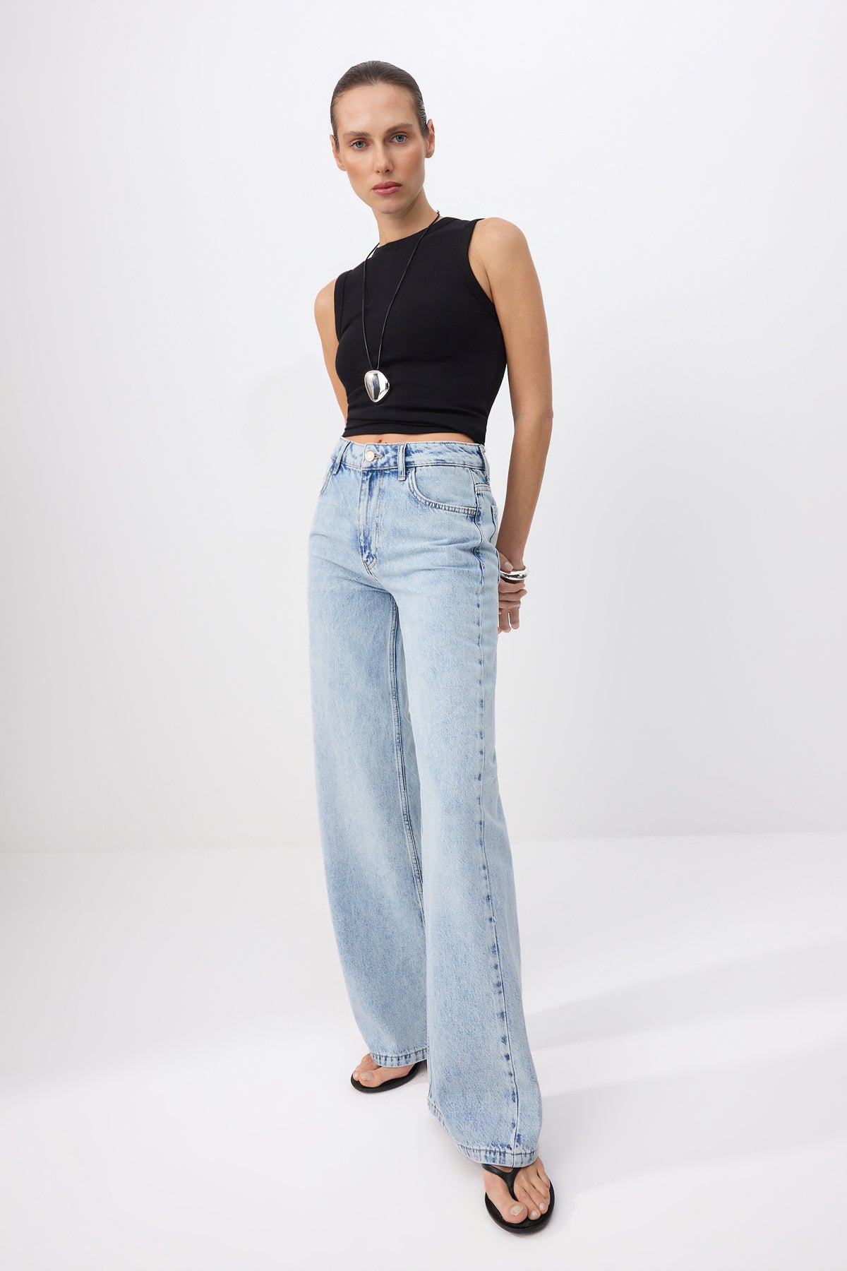 Farmerke TWOSS26JE00132 - plava