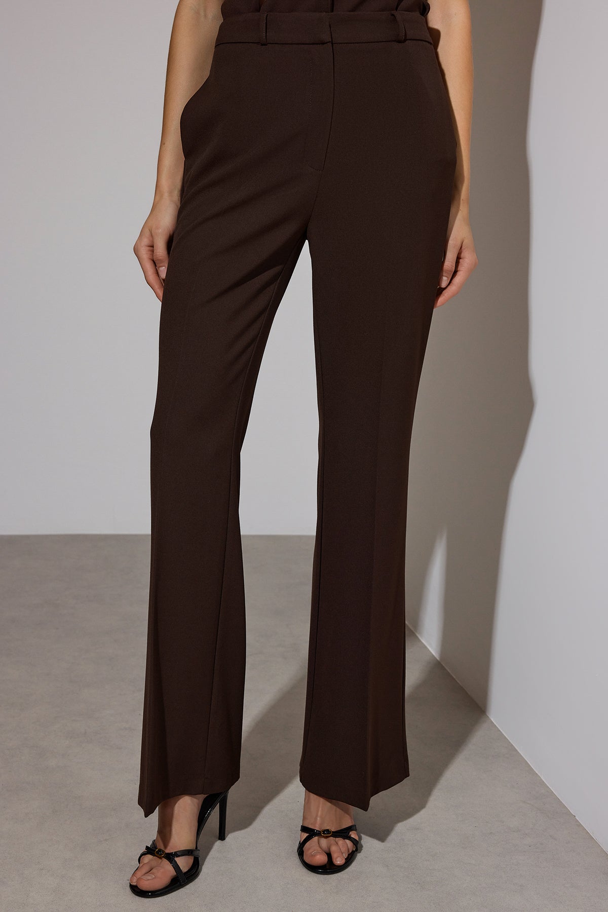 Pantalone TWOAW26PL00056 - braon [djesi-src-fc70116e1b806ea4c8dcf22db442880dfe4ffe3e7d36705747c0a4a537666b19]
