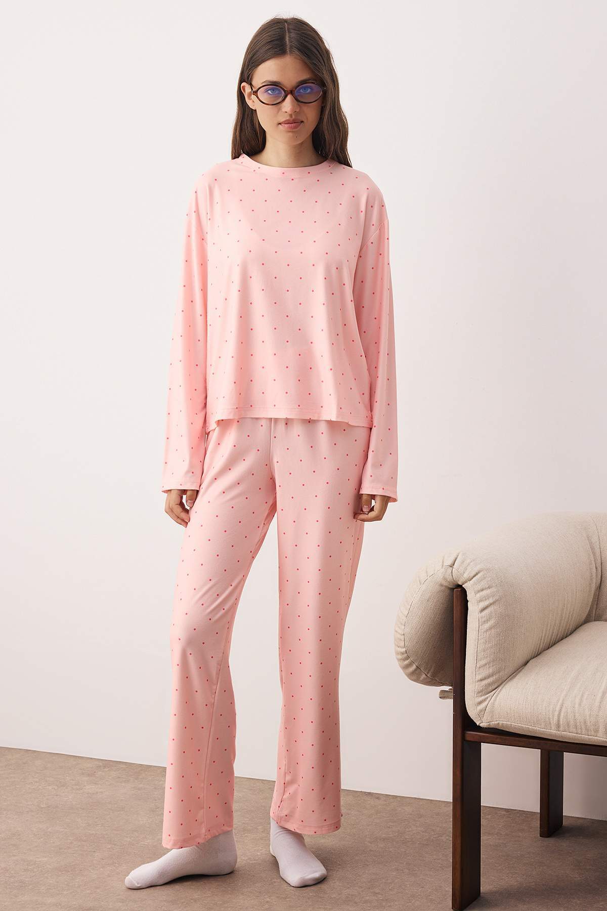 Pidžama THMAW26PT00045 - roze [djesi-src-4ff7f051cb87829222eb68ee97029b1fc446d221195d6aab304e0a6551da75d9]