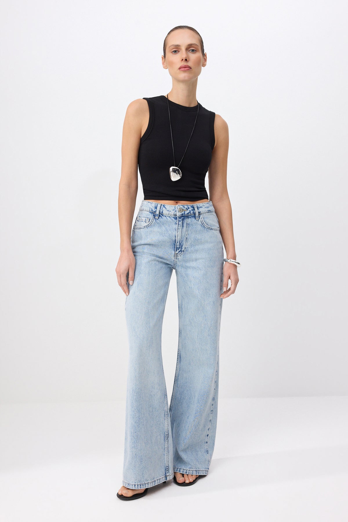 Farmerke TWOSS26JE00132 - plava