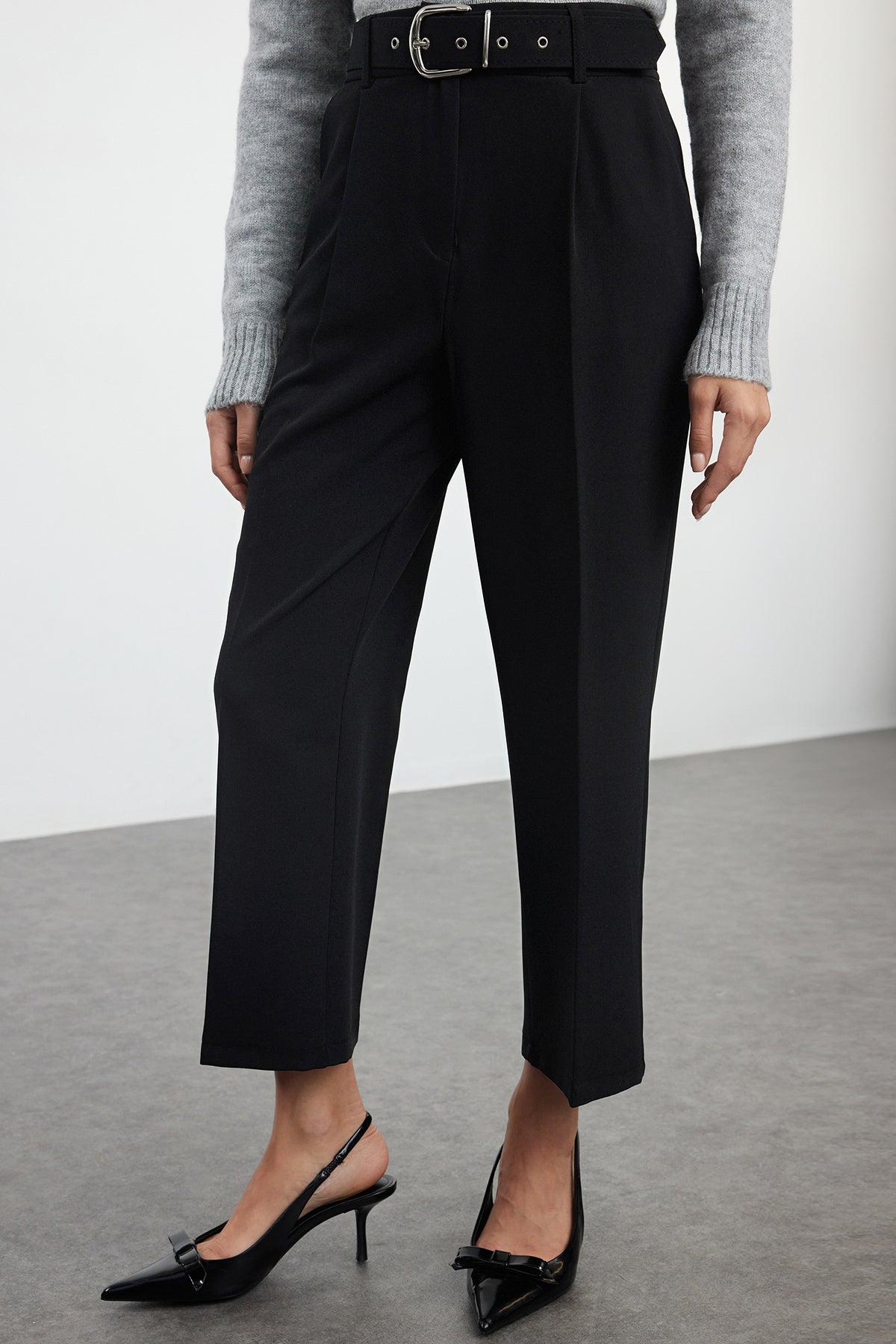 Pantalone TWOAW25PL00043 - crna [djesi-src-3b35aab539a1a3e6bfc82f8e6e5ff50a93a9af901a45c64654fe0b9a07d43b44]