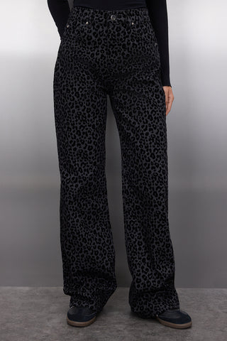 Farmerke TWOAW25JE00394 - crna