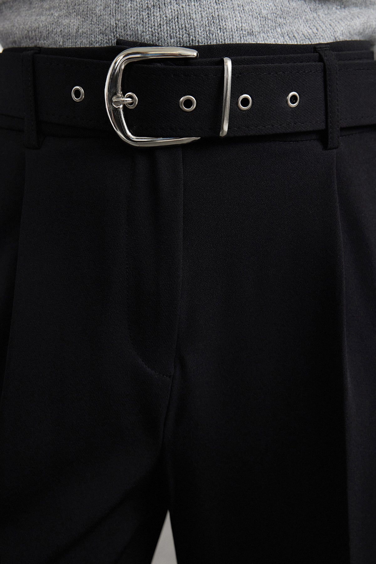 Pantalone TWOAW25PL00043 - crna [djesi-src-83fa6a256f3d0a07c5a47abe0c22de2f9864cc27eda7e905496a66a00d783ecc]