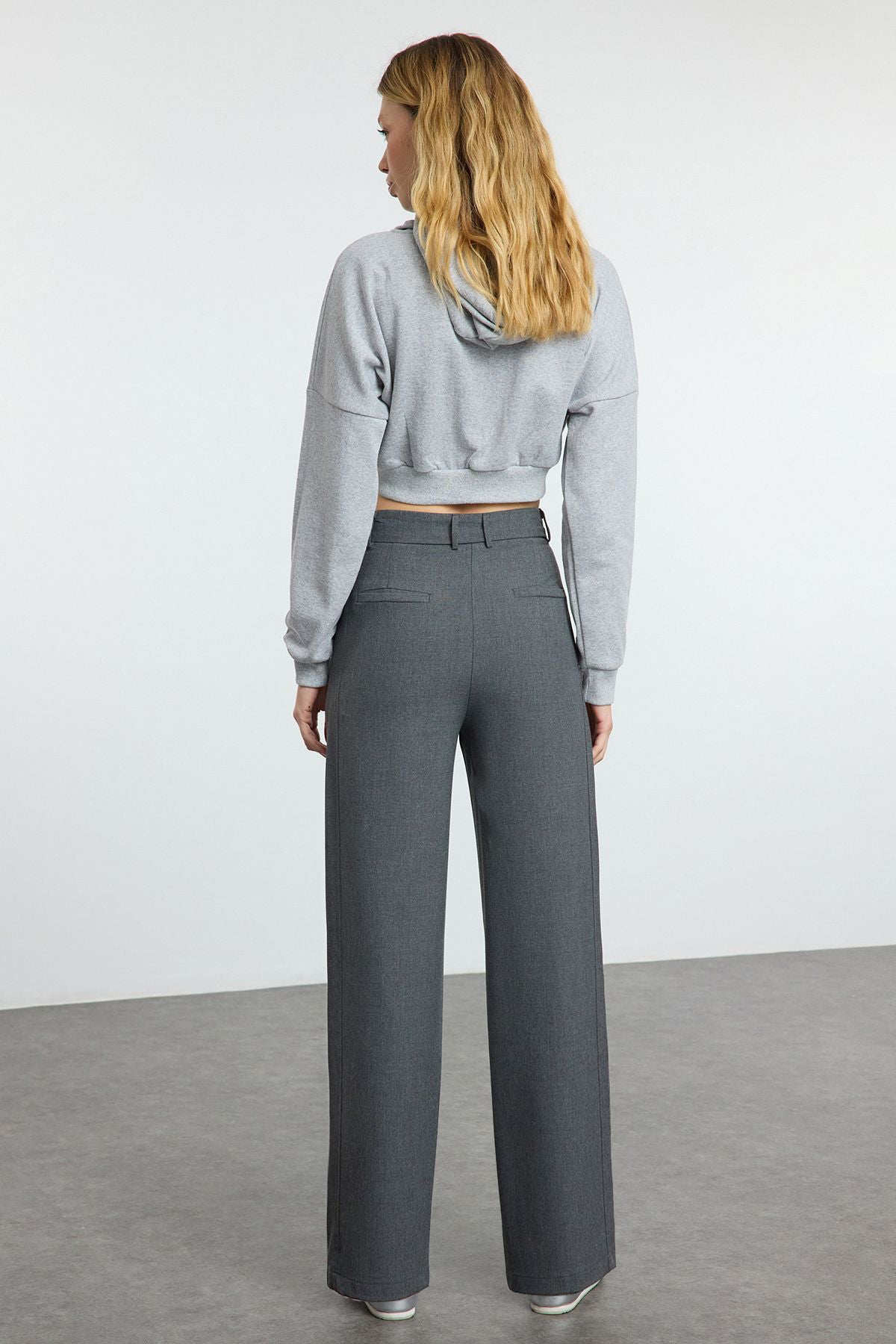 Pantalone TWOAW25PL00105 - siva [djesi-src-83fcaab481a802609f6a65d0c75e01e953f0d494832662b90348734f522c74f8]