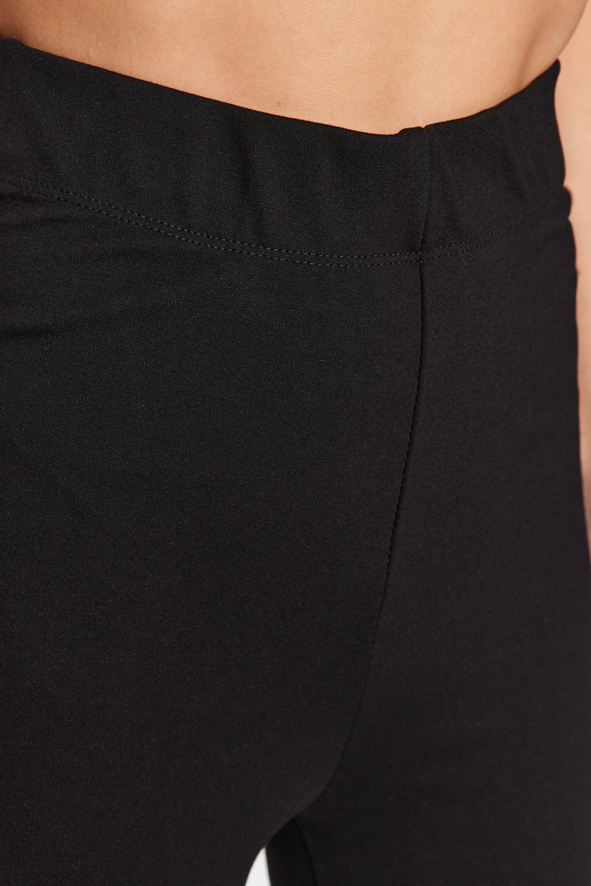 Pantalone TWOAW24PL00164 - crna [djesi-src-7bb8e46fa17f75f1581e3a9b759e9851663bc413429167d0403a06320ef76914]