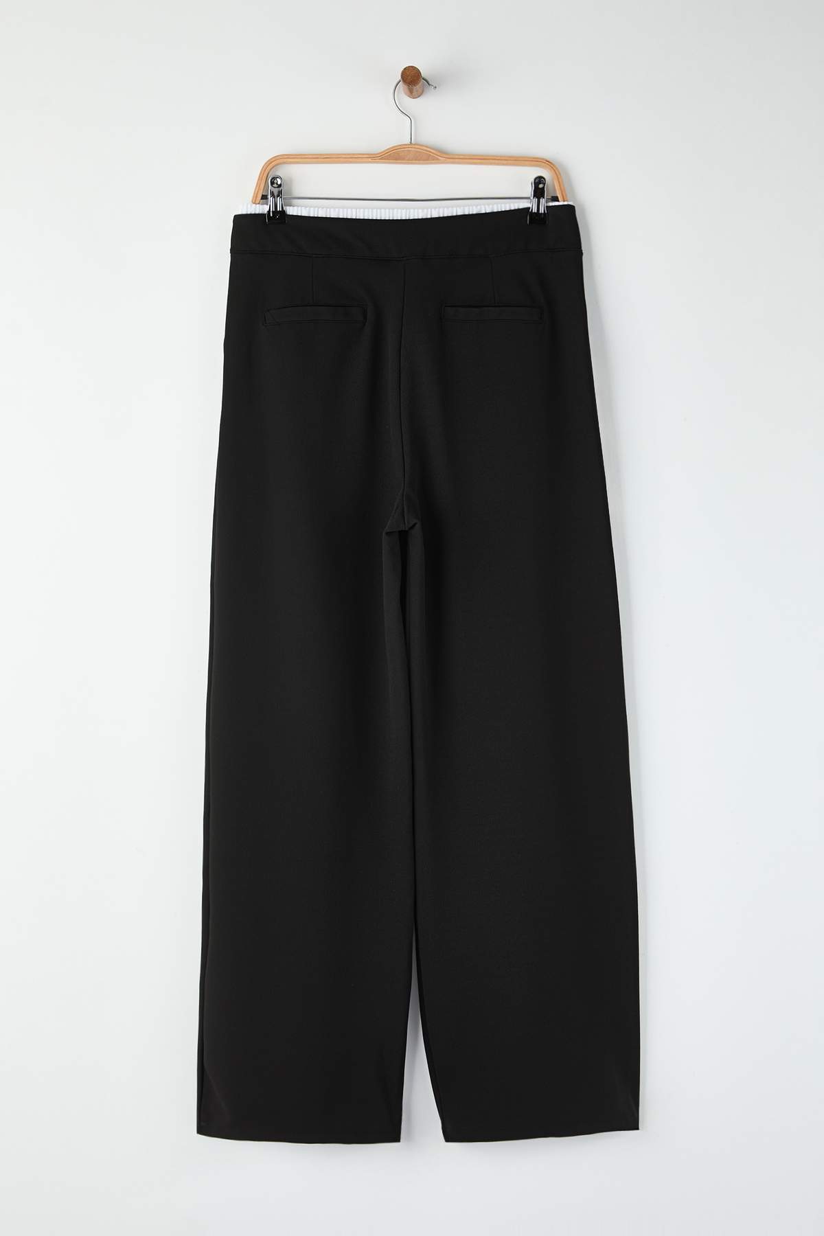 Pantalone TWOAW24PL00360 - crna [djesi-src-03e2ecae72550ec01770fe1cbc6b3f95919b806717e7591d7e23d4428432b3af]