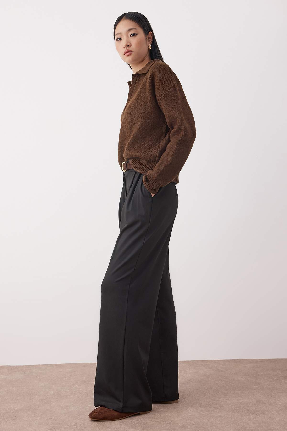Pantalone TWOAW26PL00058 - crna [djesi-src-cca4644eb36587111dc3b290a1485044fd1fbe664ecce73985ab05ba10aad075]