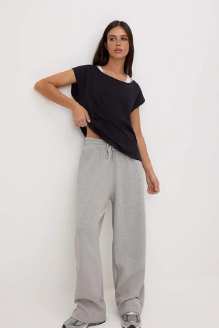 Majice TWOSS26TS00217 - crna [djesi-src-cb9b4cc5dc1eaddf3417014b812f8c8e5472e72d6c089260e85fdc1f38191a08]