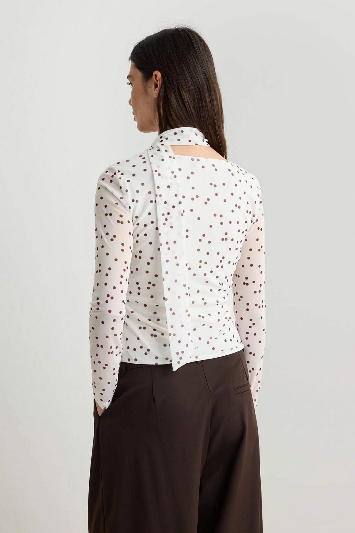 Bluza TWOAW27BZ00383 - ekru [djesi-src-eeb36779f7d6a979a4f20ec7a28783bff9b1a49fad8ed6d988629d79d140b95d]