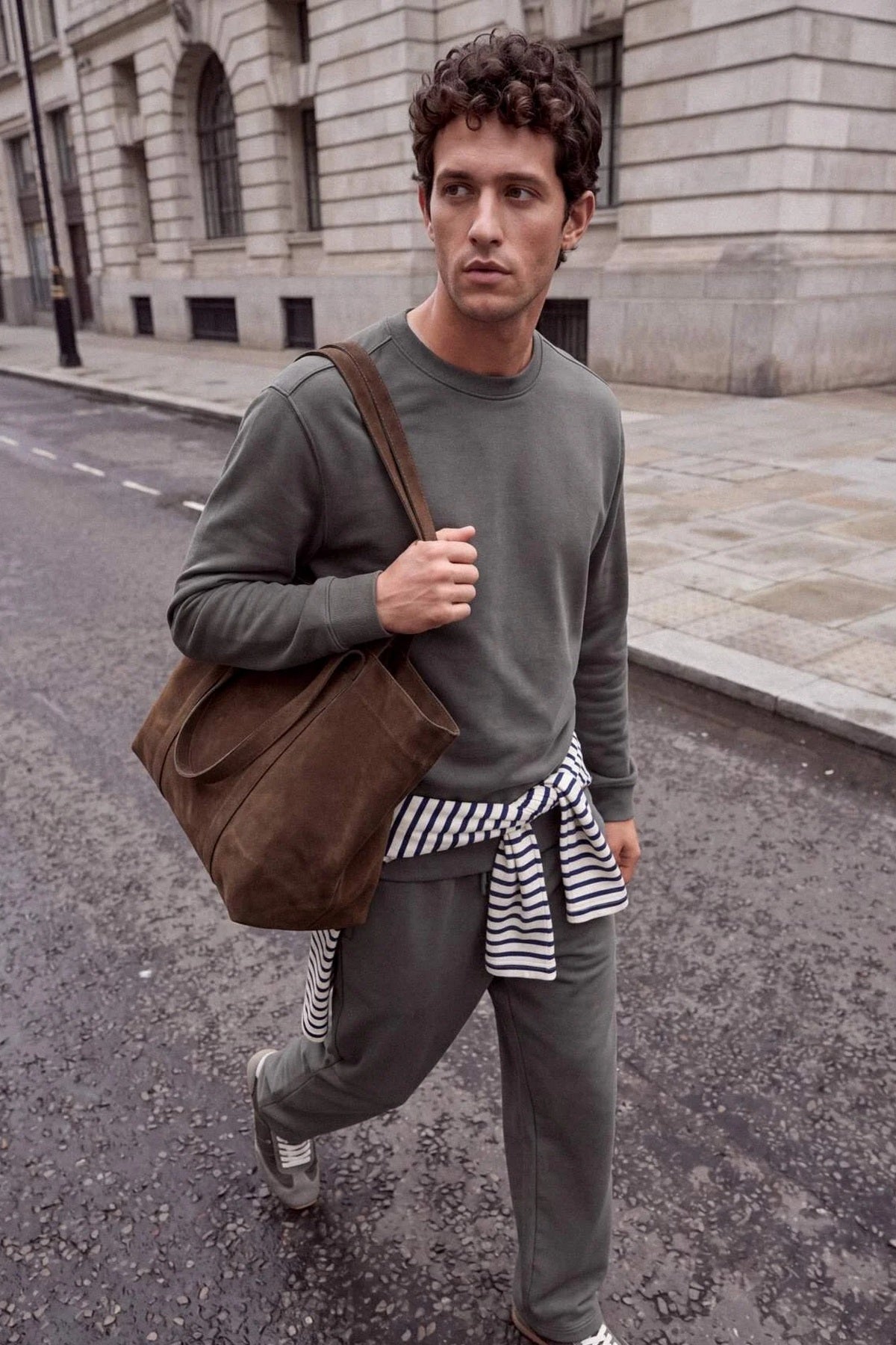 Trenerka TMNAW27EM00002 - khaki [djesi-src-ad8e6102d6a0cb28aa5f50506d4fa2e82166c5ddd04e48c58e70051b1ecbd8bd]