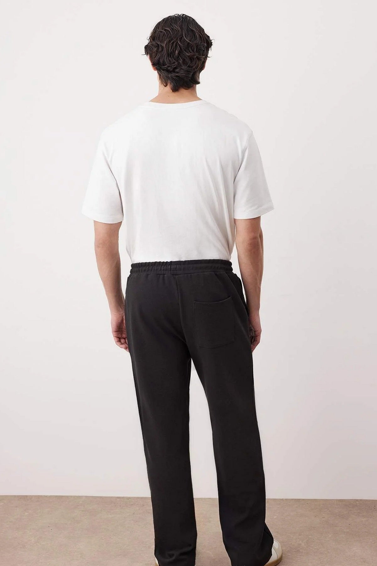 Pantalone TMNAW26PL00002 - crna [djesi-src-2c85cebd3320d7c4409452b81f83604d371befc7d7f6c322309a8376f4eedb25]