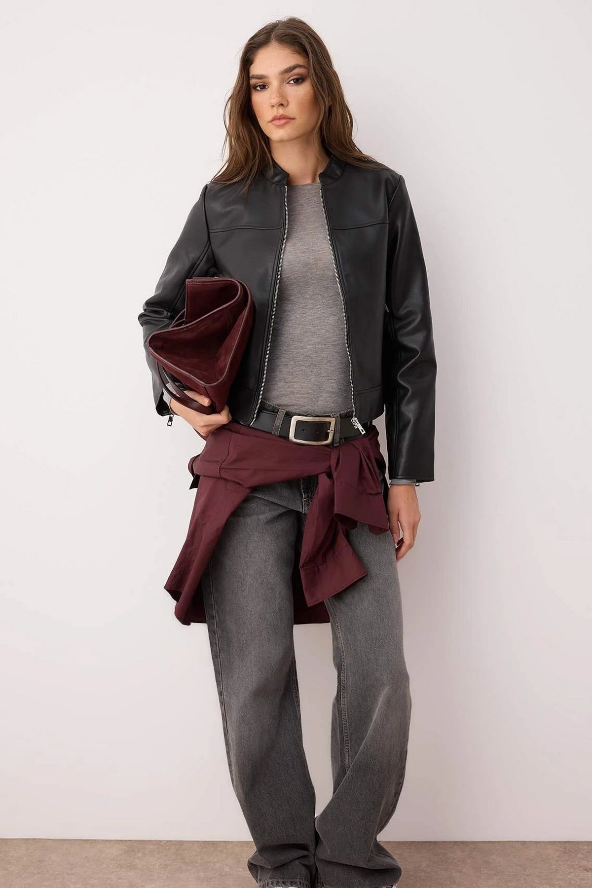 Kaputi TWOAW26MO00085 - crna [djesi-src-d3af0f19aa6a1abb0f5b45e42c20d389ed123de1e6213158bac5df24edd07dc4]