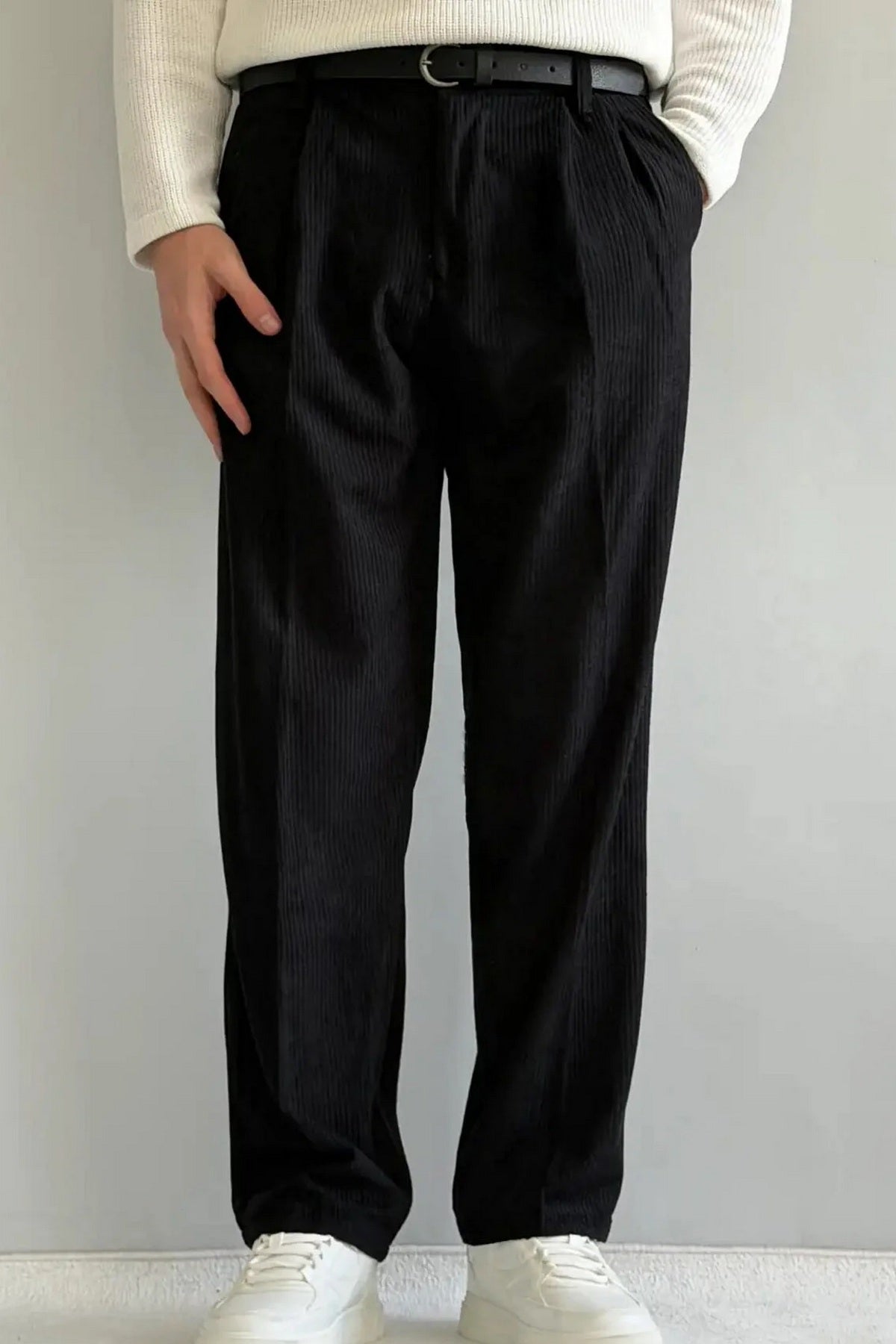 Pantalone TMNAW26PL00022 - crna [djesi-src-4d285701514e8badc1f06228abd528fa5c23c042df4815f24f2caaeadfe7e6b5]