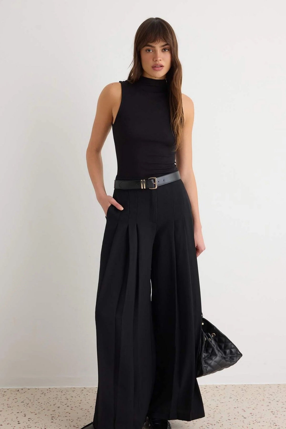 Pantalone TWOAW27PL00121 - crna [djesi-src-5a48141ae873bb33d8fa49a27d803425a44f687495db594e038d3c0b90526259]