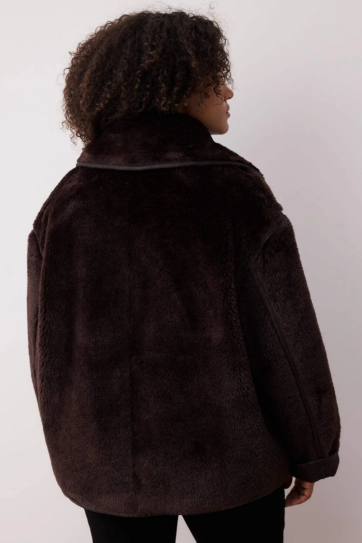 Jakna TWOAW26AW00016 - braon [djesi-src-3e6d418c312d6de7f45e776d6b4ad59124d4a97a5d74acb661bf174aa6560aa1]