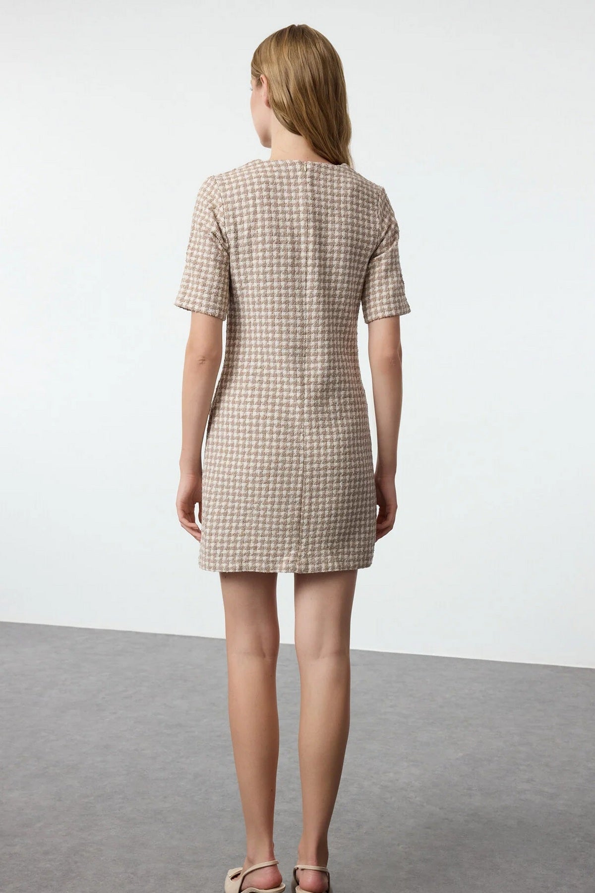Haljine TWOAW25EL00158 - krem [djesi-src-eb8eb75f5f7f7e56b0835f141367e9ae4586b41f52d06ac1bfa6a1bfc4da9197]