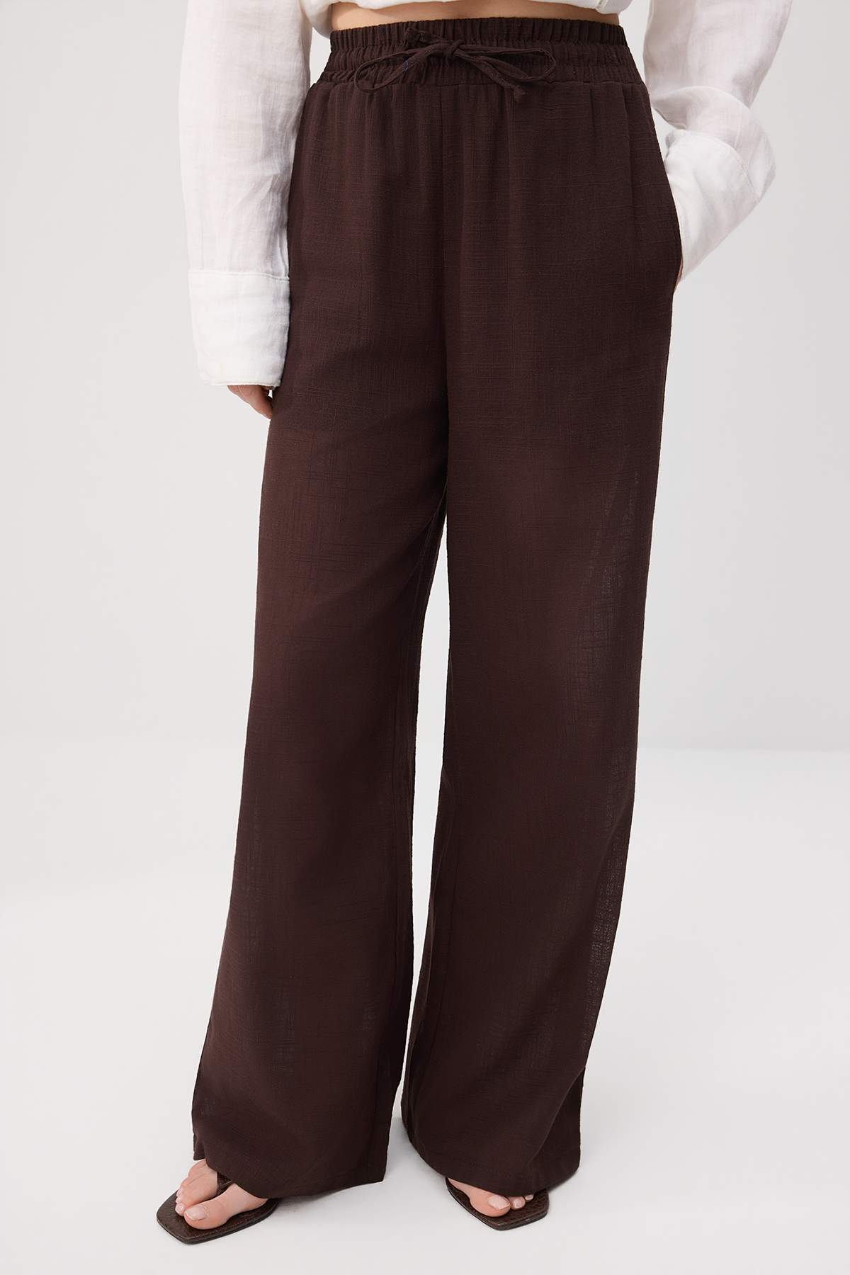 Pantalone TWOSS25PL00121 - braon [djesi-src-32bef4fea986ae590c3e4dc934cb335659b5ec77c830fa3bef7280d1c7834354]