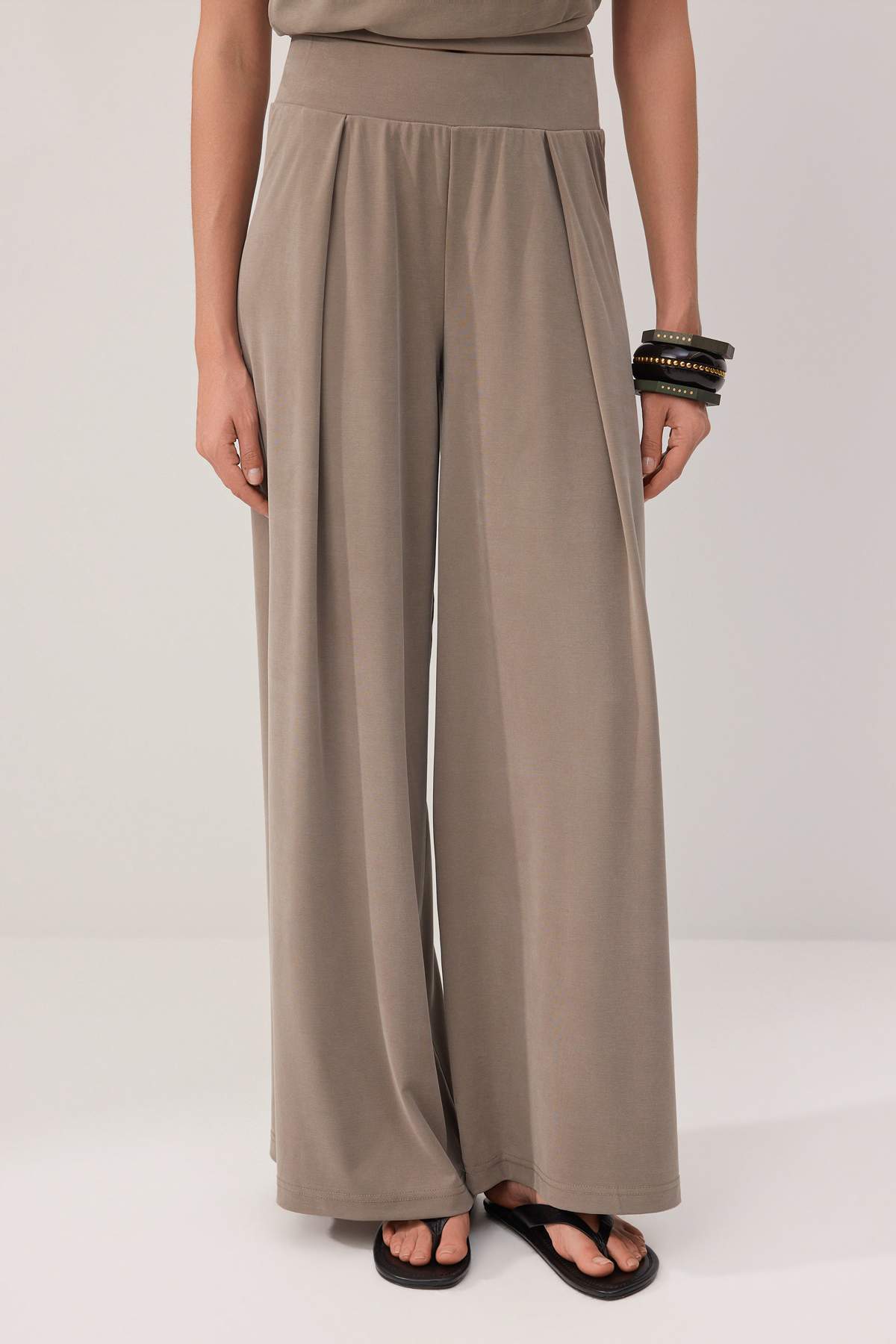 Kompleti TWOSS26AU00154 - khaki