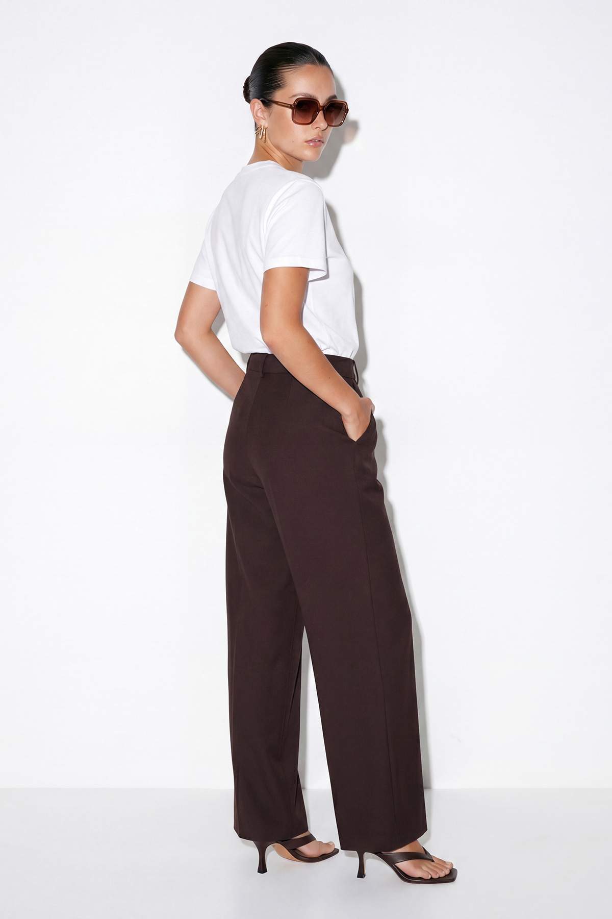 Pantalone TDRSS26PL00010 - braon [djesi-src-08e2fa76934425e43d27e18c6771ce9c5895d6f31d309c6af2699e90db1eb38d]