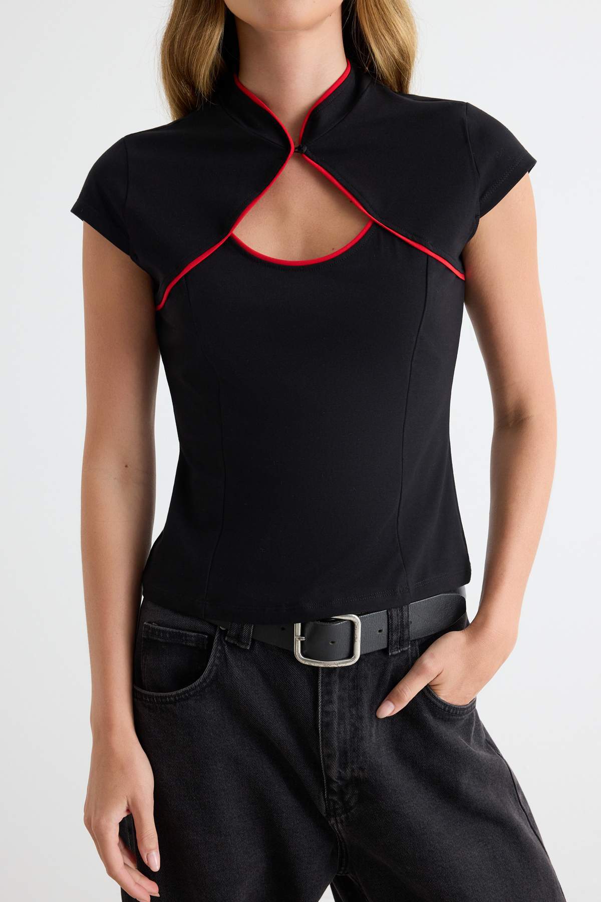 Bluze TWOSS26BZ01003 - crna