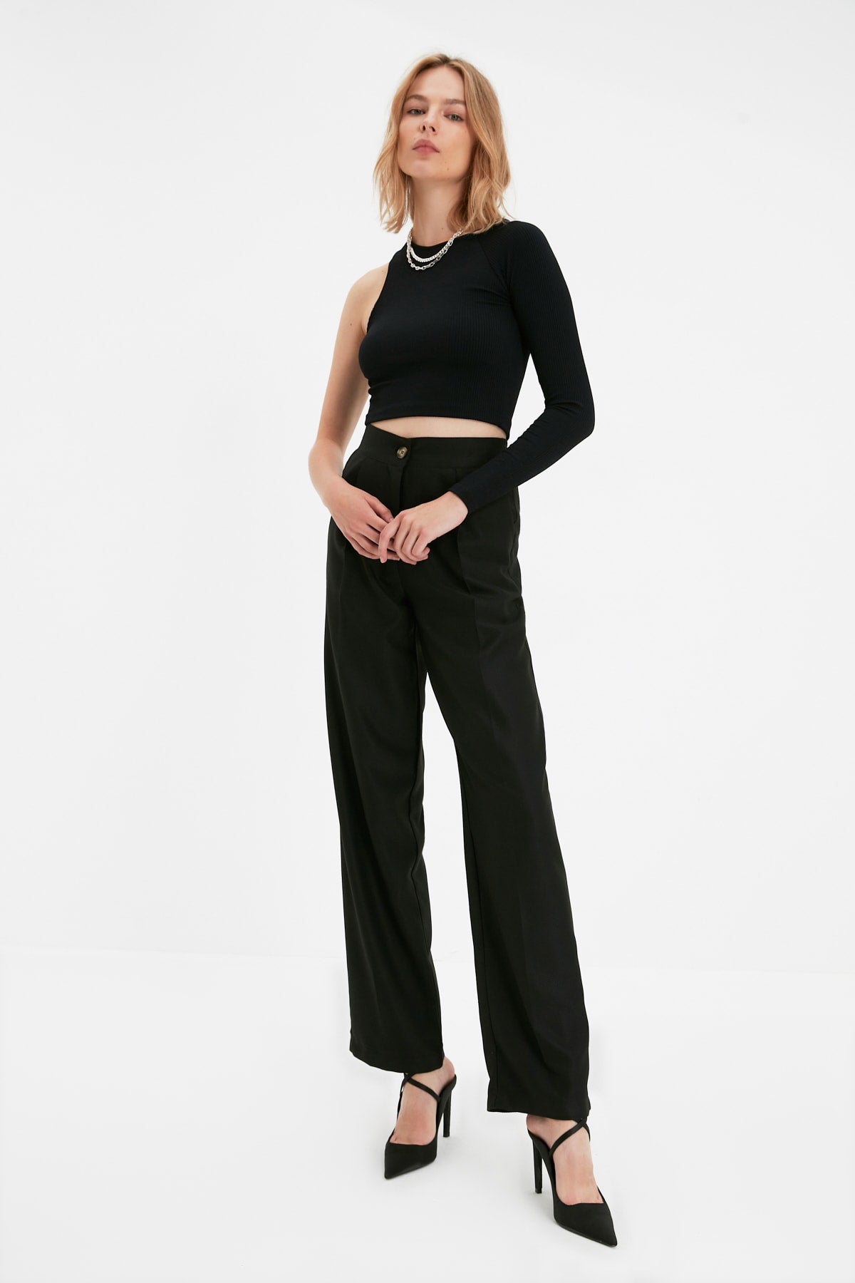Pantalone TWOAW22PL0321 - crna [djesi-src-d71df7b5c892fd2a2ee88dbc328e1d44436b472ac6a98e6b9baeb8ad41d1dad1]