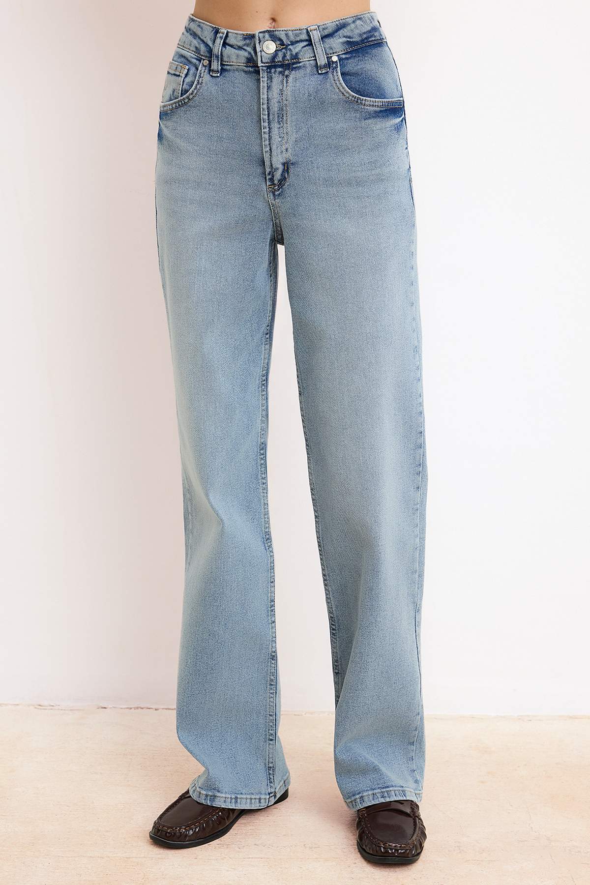 Farmerke TWOSS26JE00100 - plava