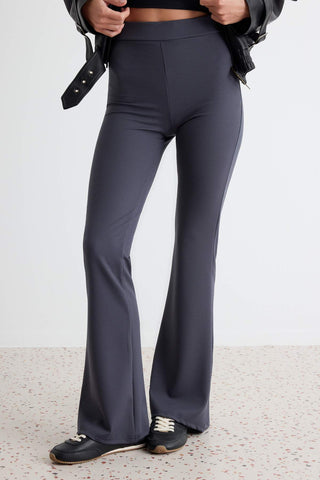 Pantalone TWOSS23PL00135 - siva [djesi-src-58adab42b5687c9bddcc783c5d7346d1773296e5aab69cb5a247fd12fa739703]