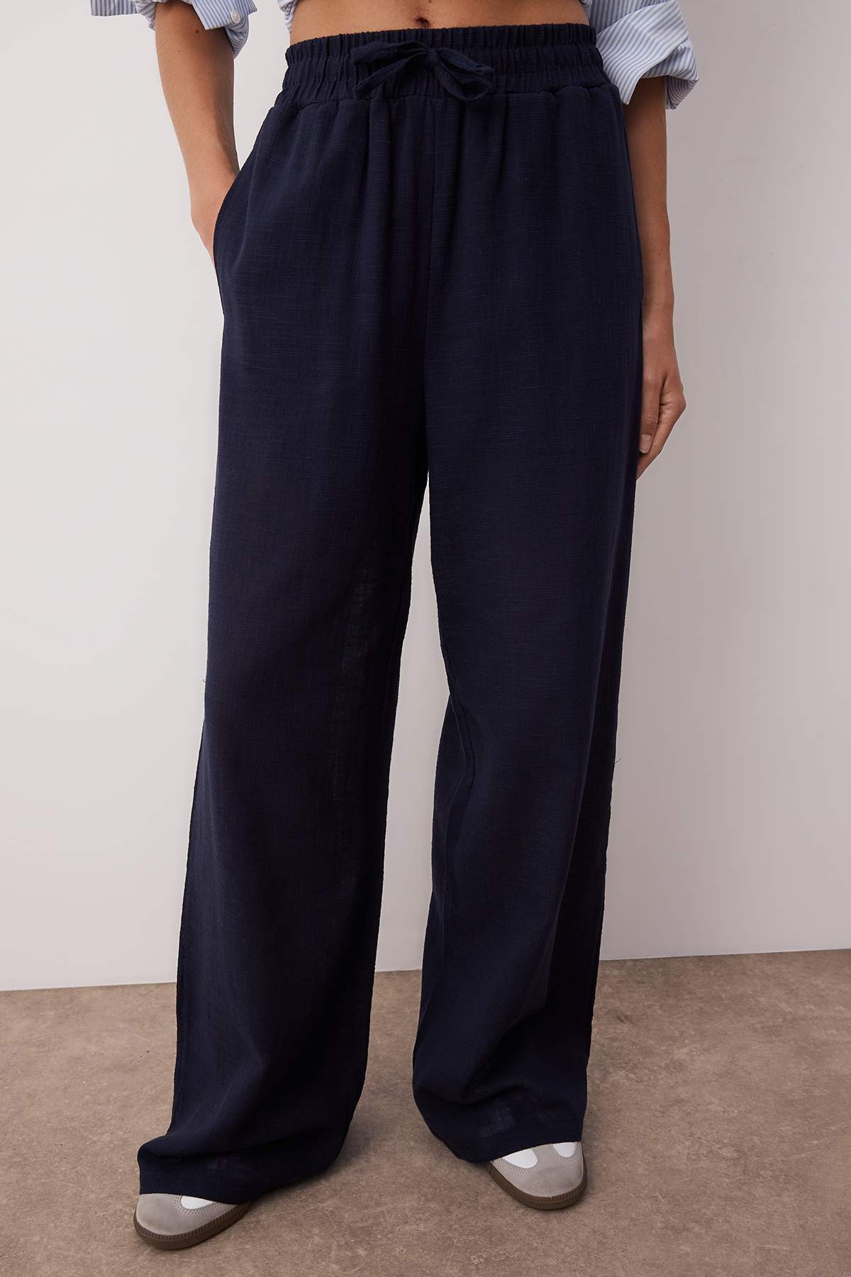 Pantalone TWOSS25PL00121 - teget [djesi-src-96f34267f50ea8f323fad240b4c1927eb1454df21a8f43c813a9fedc9b186205]