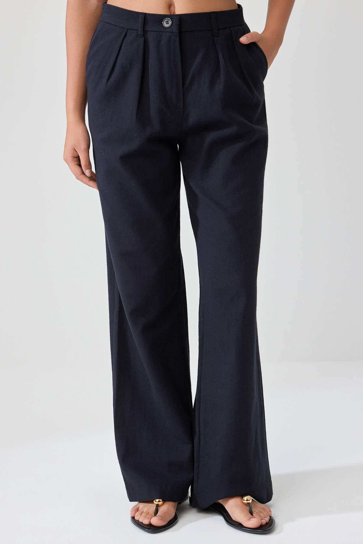 Pantalone TWOSS26AU00104 - crna