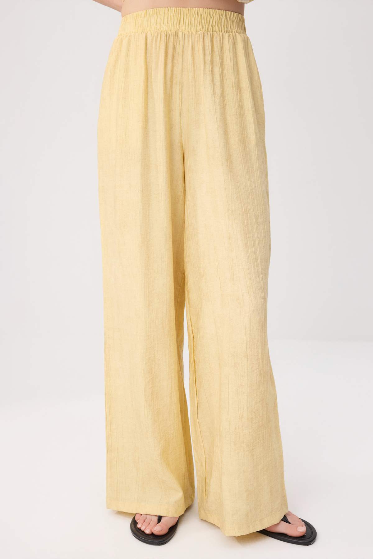 Pantalone TWOSS26AU00274 - žuta