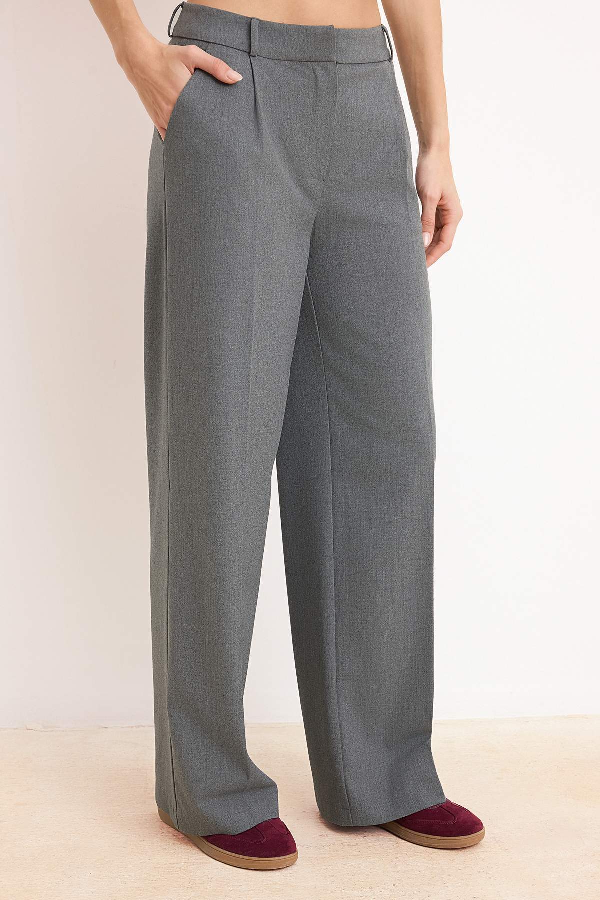 Pantalone TWOSS23PL00062 - siva [djesi-src-c9851c2e38497f390d94856404844ddf500706130f24683e43019c1a89e4255a]