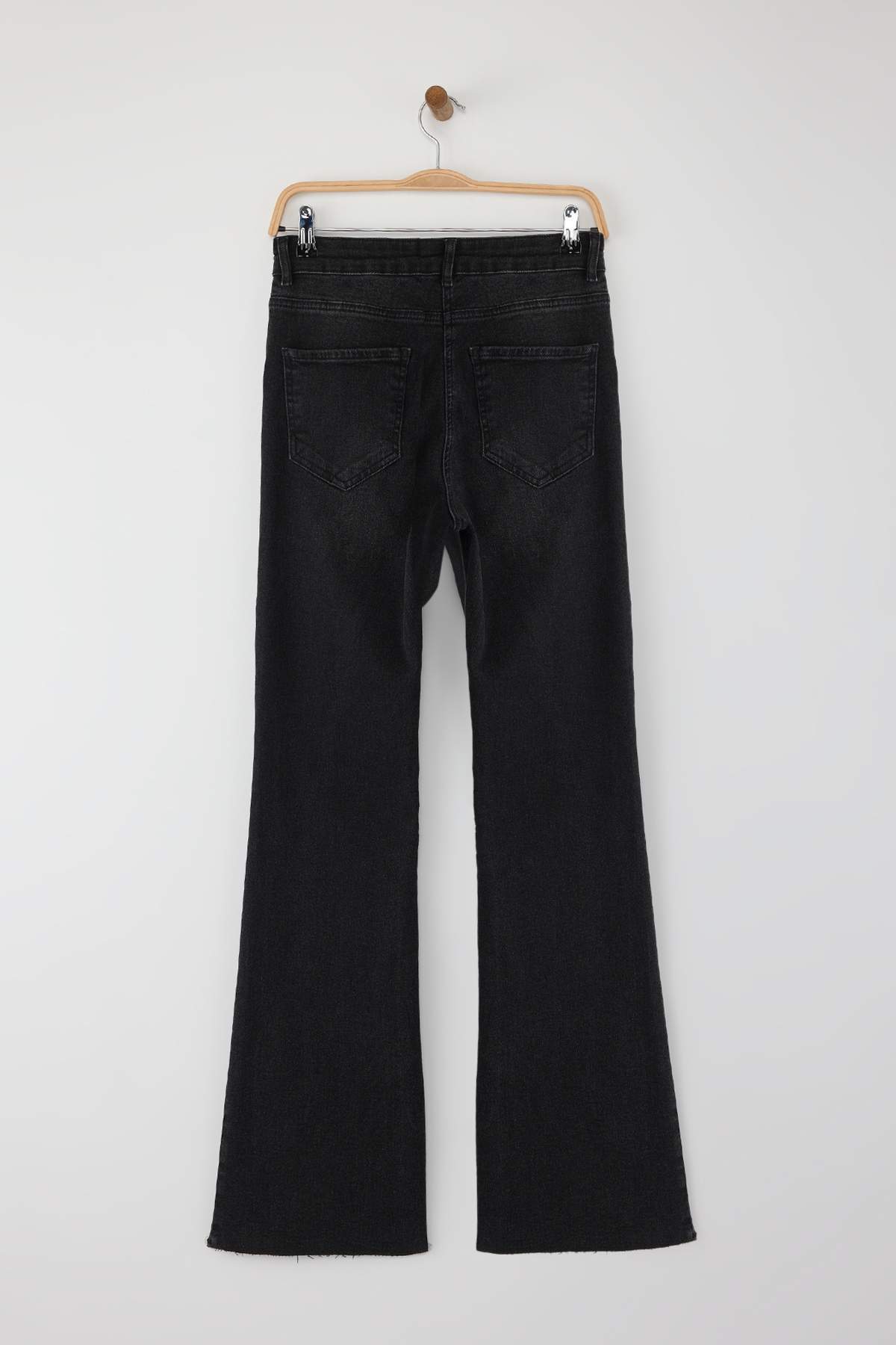 Farmerke TWOAW26JE00022 - crna