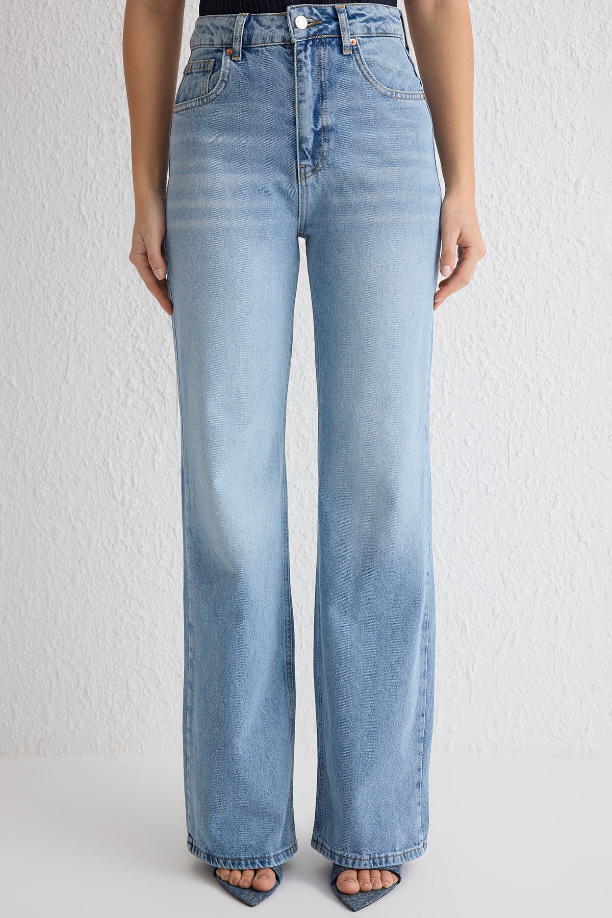Farmerke TWOSS25JE00132 - plava