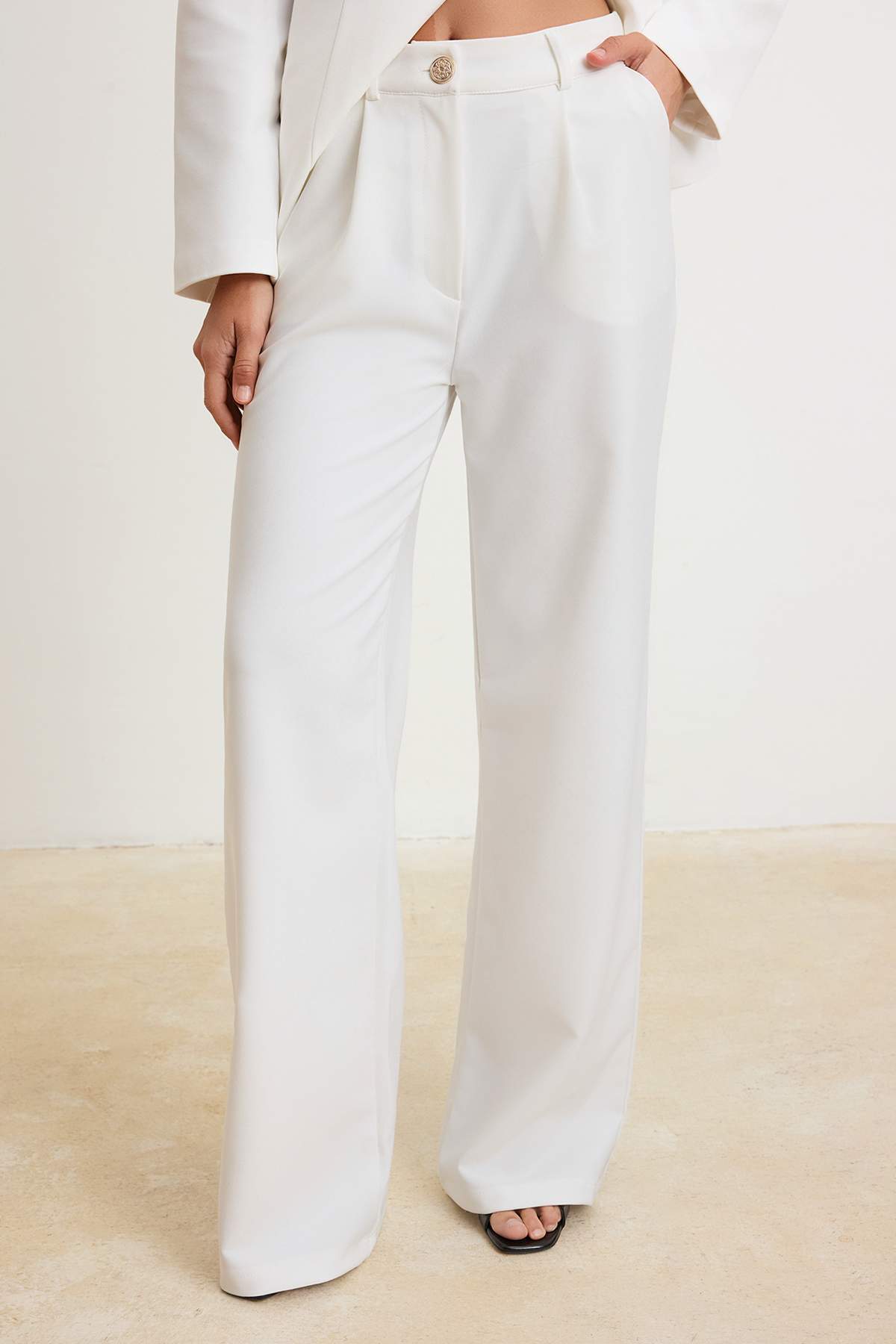 Pantalone TWOAW26AU00145 - bijela