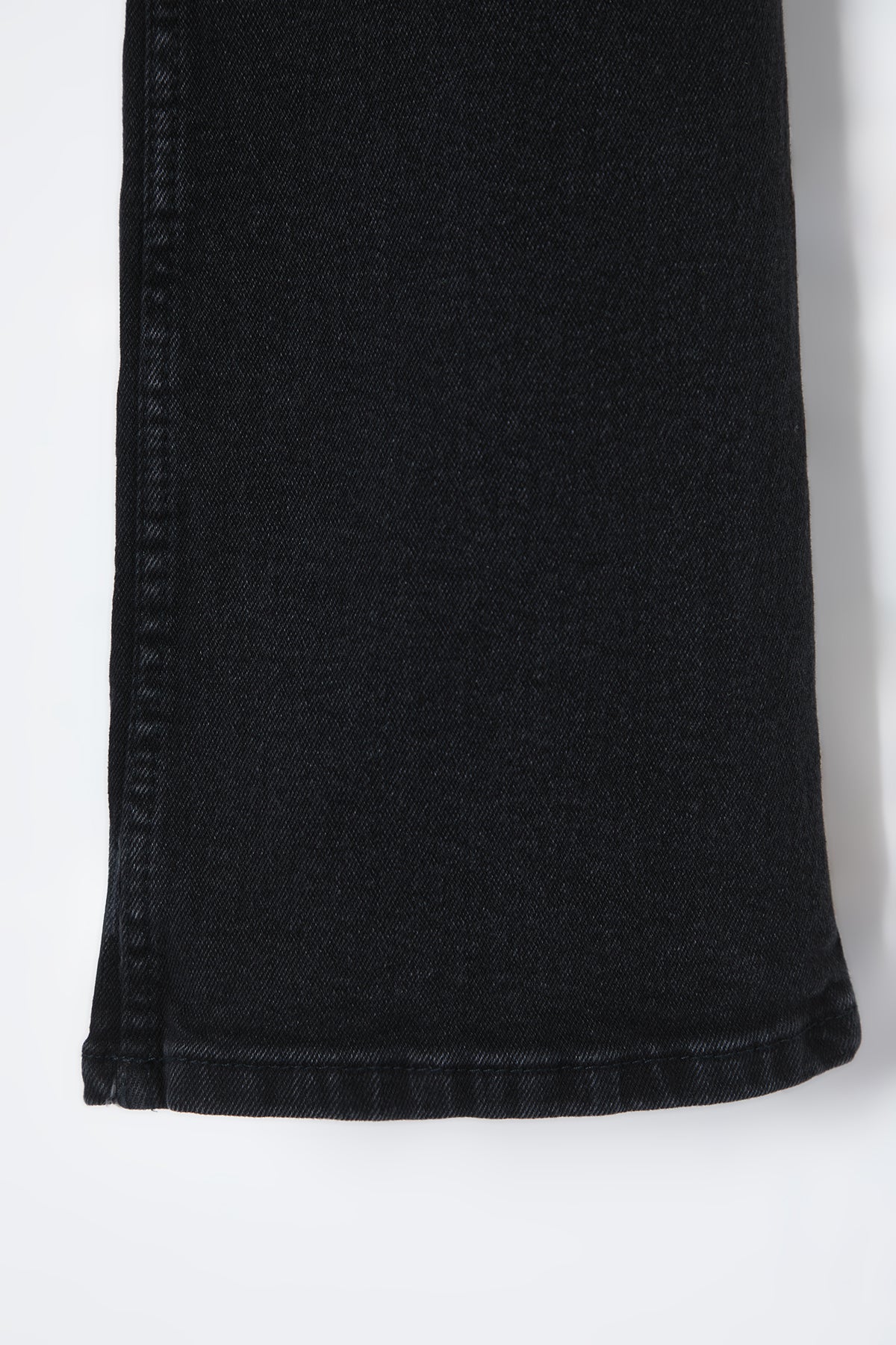Farmerke TWOSS25JE00109 - crna