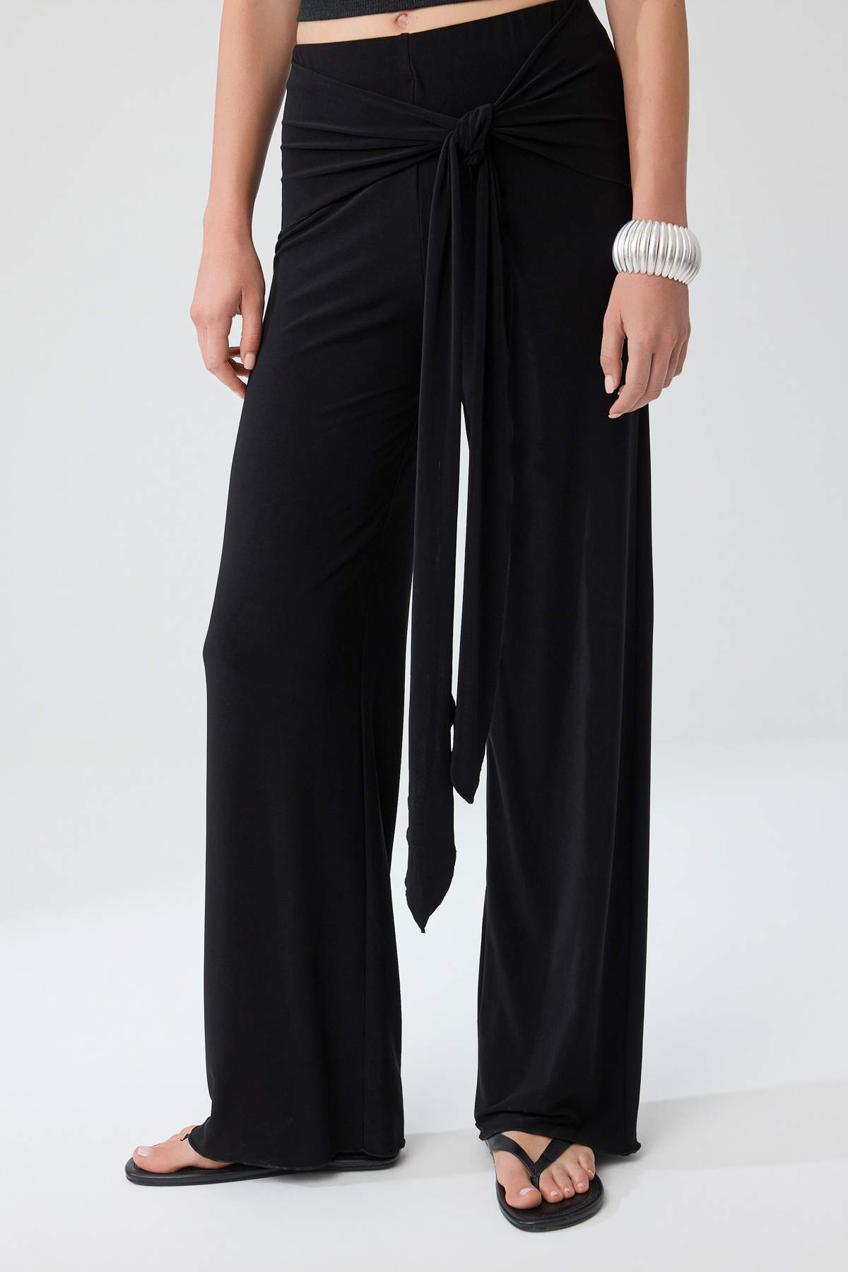 Pantalone TWOSS26PL00244 - crna [djesi-src-0459c992ed6b32bc31745a830efb79ddb642a3e5d8cf9e88e73f5b691bc7beed]
