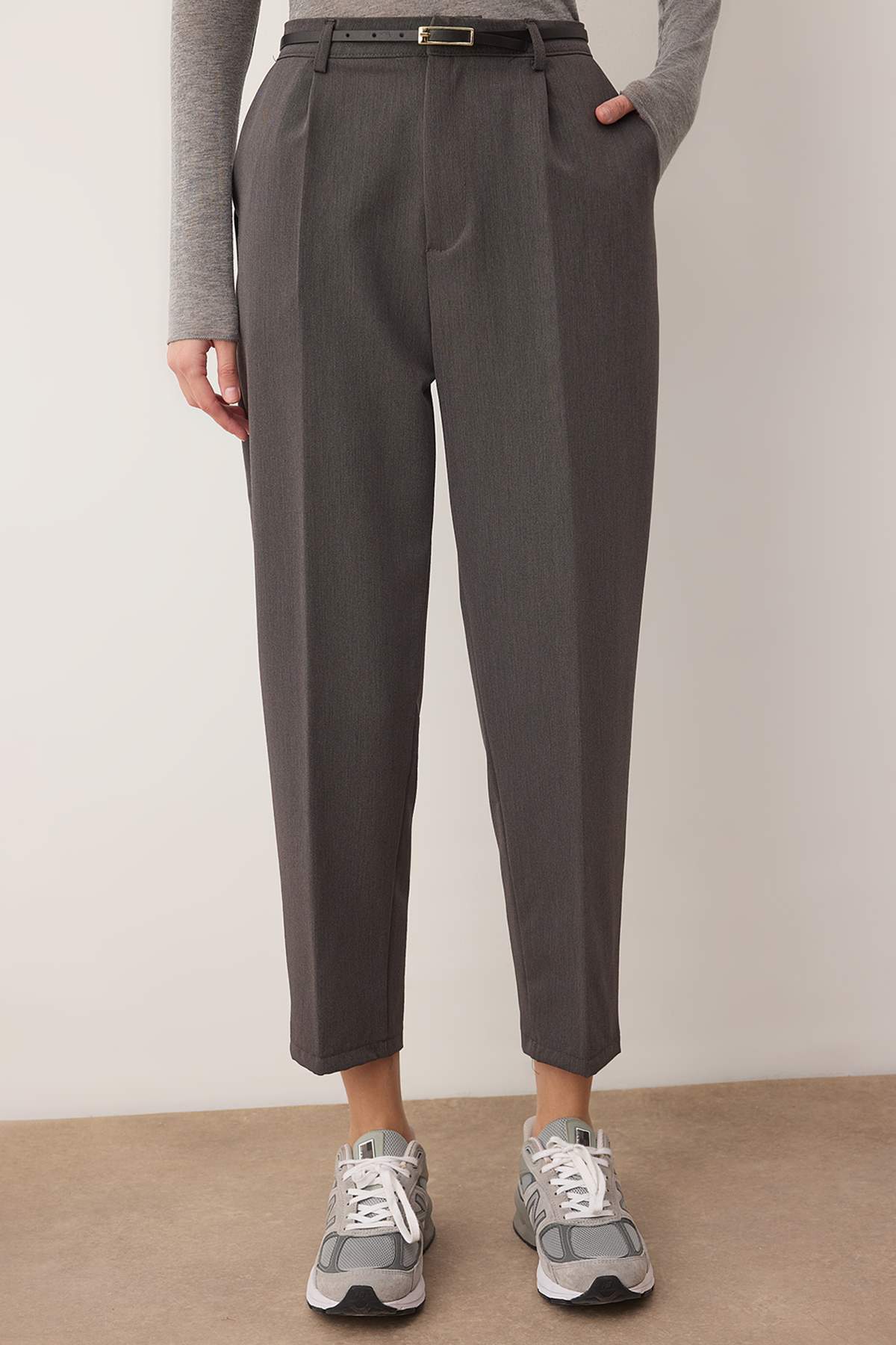Pantalone TWOAW26PL00167 - siva [djesi-src-aab76a843919b1075d91fdde9d5daa0d76690044f955f9a3e0aa006405ca9ca9]