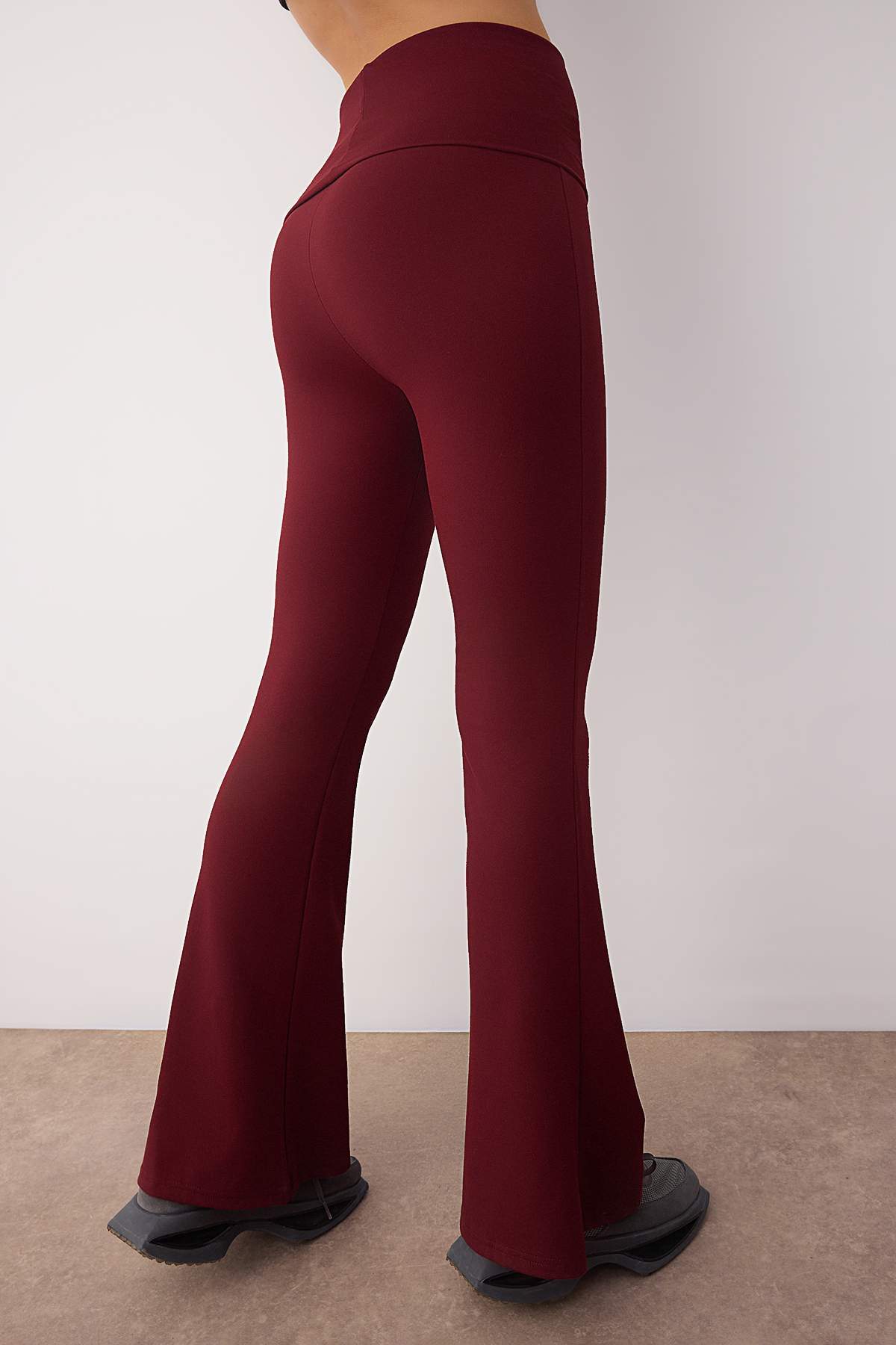 Helanke THMAW26TY00001 - bordo [djesi-src-f28cee1ad5bd3a3804feccd9b8154d8f640a139da7c1b744674f496bc37d0ec2]