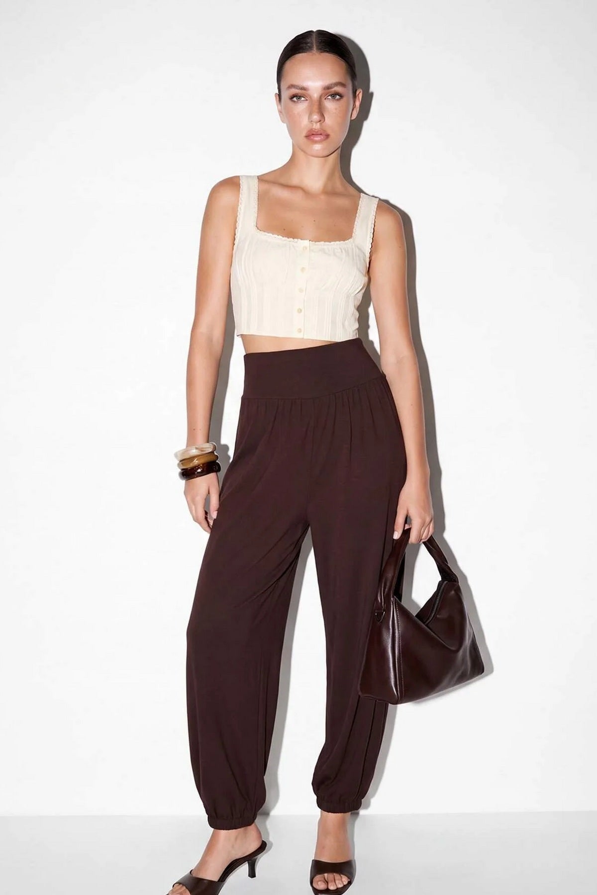 Pantalone TDRSS26PL00064 - braon [djesi-src-b8e8090b7619ce118ea7a0842d139bd3d2b5926ef095df3dcbbee6e45d8bba30]