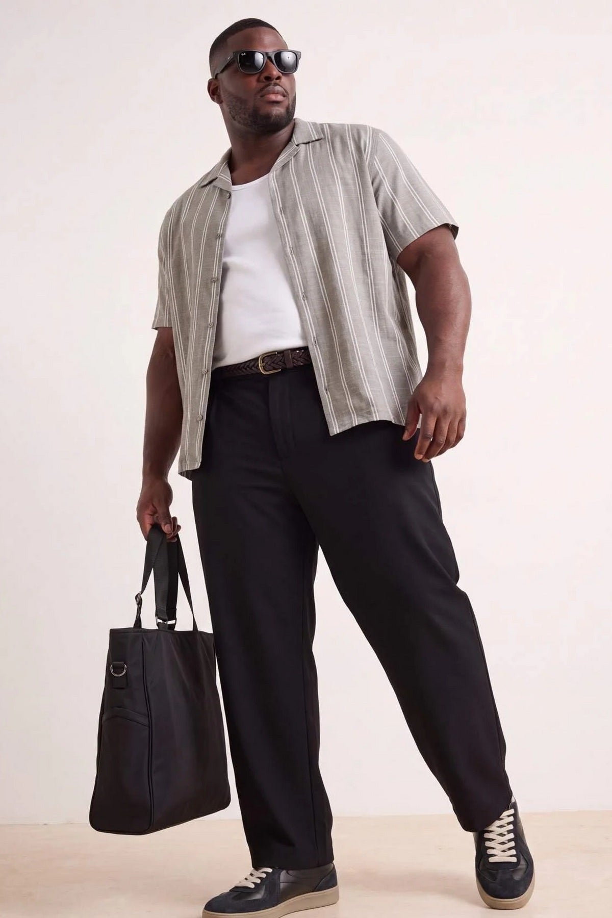 Pantalone TMNSS25AR00003 - crna [djesi-src-d7ad233960cea3de284bb57f0d11a7ea02a7c1a344b1504e1f72efcedd214310]