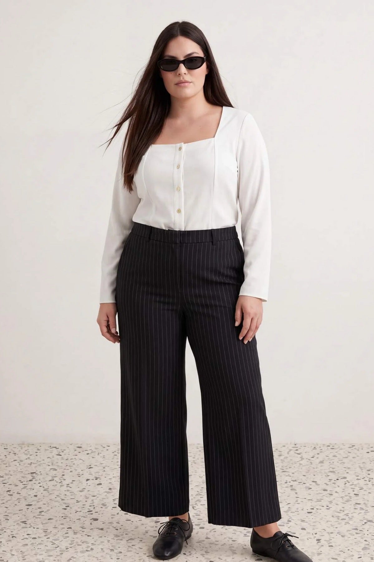 Pantalone TBBAW27AR00009 - crna [djesi-src-87742c0a8c27a691fb16e431cd97acdd781a35baa418c845cf54a2447f09b520]
