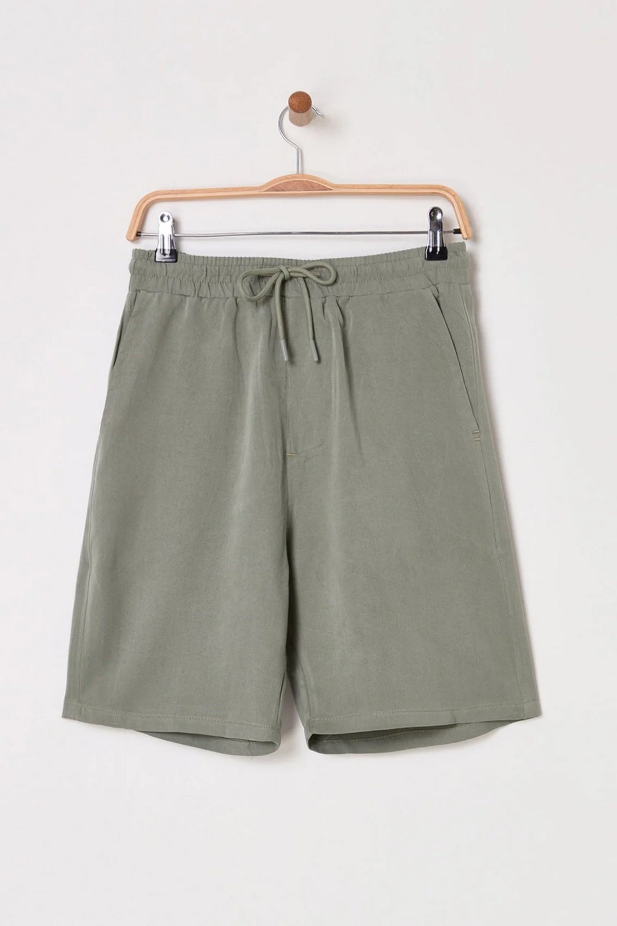 Šorts TMNSS25SR00009 - khaki [djesi-src-51d302a1bb4c61fa38e6dae088802b007c7f36f54bfa64a6b1d38a481b41ff53]