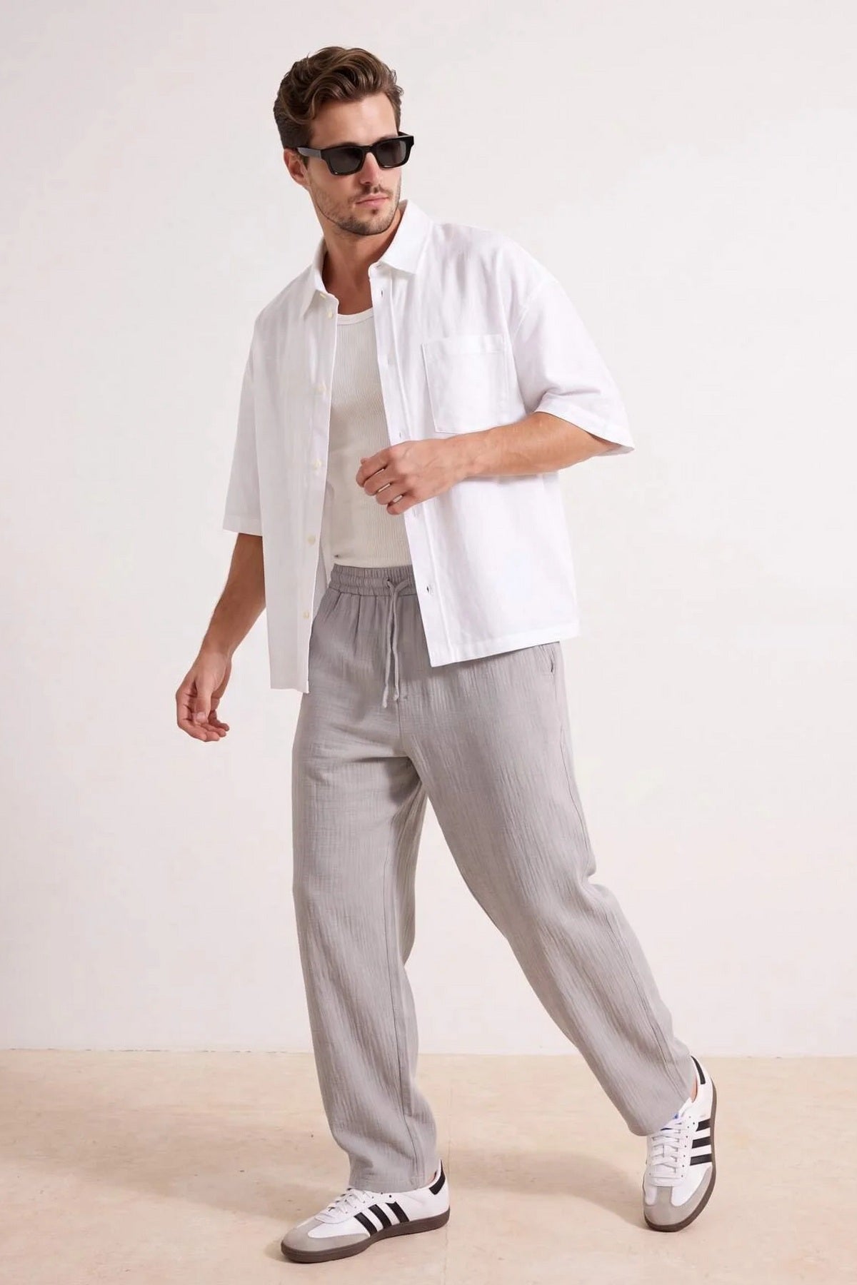 Pantalone TMNSS26PL00042 - crna [djesi-src-ed0dda6a73aa4cececcb34256b1279972a9fa6a9c4f44f5d3587cd0d91d59fec]