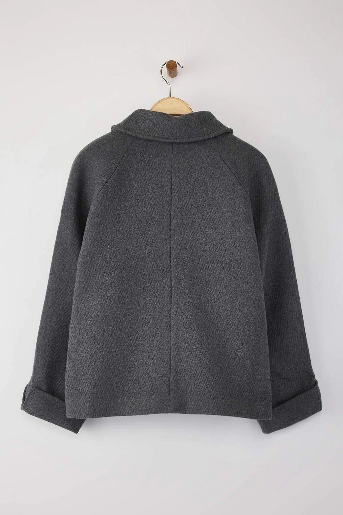 Jakna TWOAW26AW00005 - siva [djesi-src-497295a695d2edc359a590aa6fcb7d99d37695f5490f8e9e0f51e85248fd1c71]